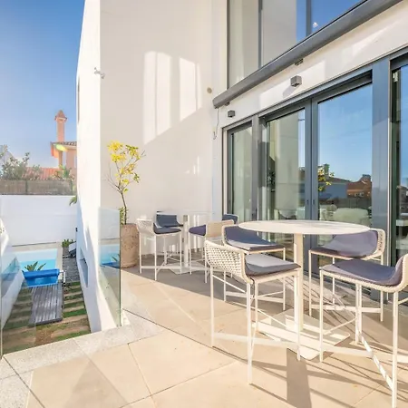 Modern Excellence With Pool *