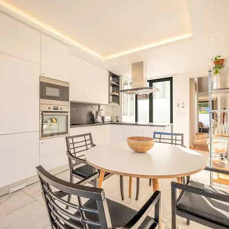 Modern Excellence With Pool Holiday home