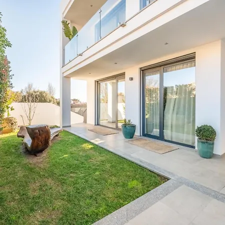 Holiday home Modern Excellence With Pool Alcabideche
